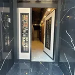 Roys & 4* Istambul