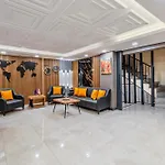 Hotel Roys &