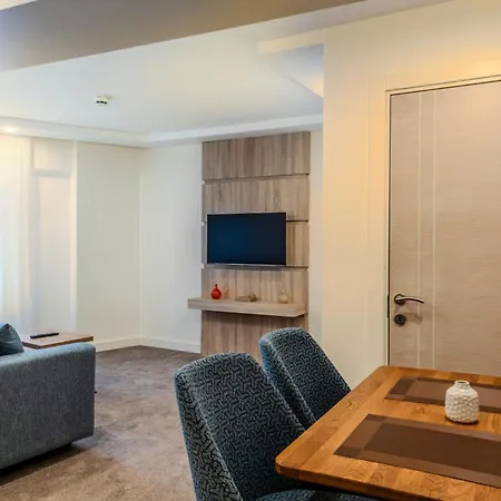 Roys & Otel 4*