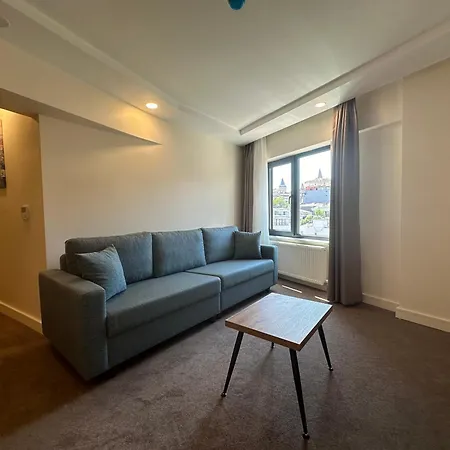 Roys Hotel&suites Hotel