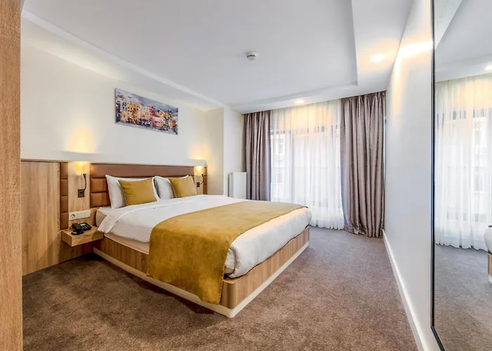 Roys Hotel&suites Hotel