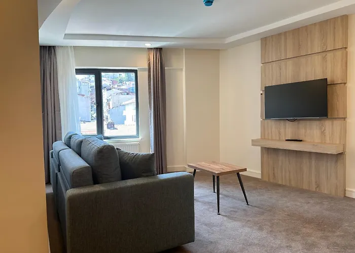 Roys Hotel&suites Hotel