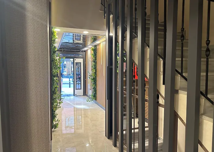 Roys Hotel&suites 4*