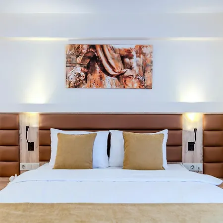 Roys & Κωνσταντινούπολη