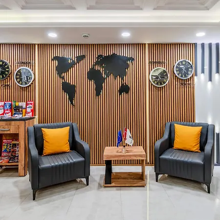 Roys & Ξενοδοχείο 4*