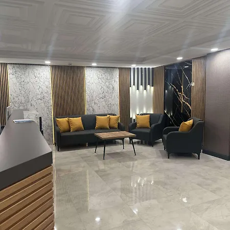 Hotel Roys &