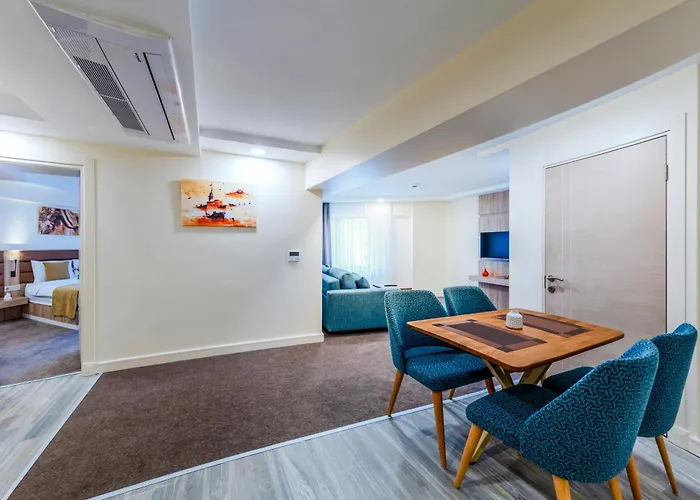 Hotel Roys & Istanbul