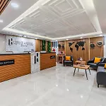 Roys & Hotel 4*